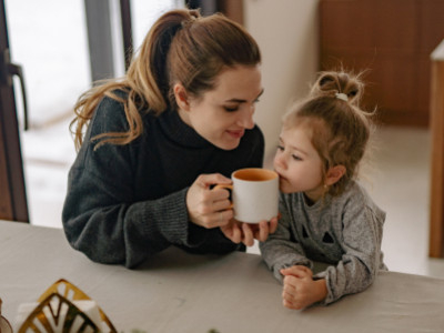 Persoonlijke cadeau-ideeën voor mama, met liefde gekozen door haar dochter