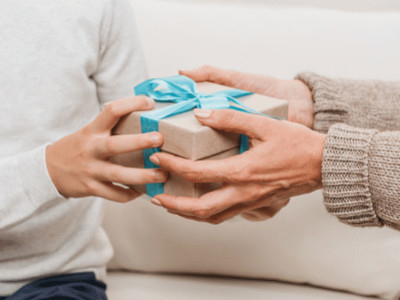 Guide idées cadeaux famille : des options personnalisées pour tous